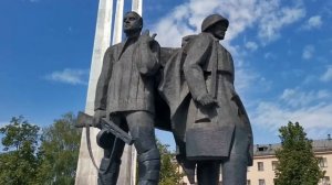 «Вперед, Россия!»