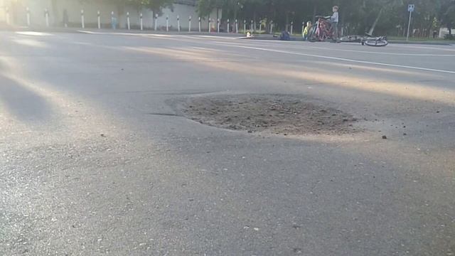 Трюки на самокате вместе со SMORGON SCOOTERS смотреть онлайн