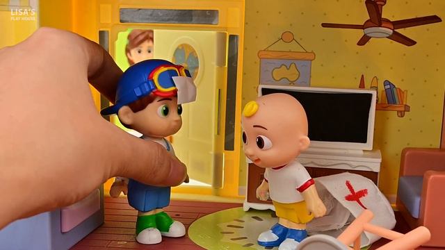 Clean Up Trash Song | CoComelon Nursery Rhymes & Kids Songs | Toys For Kids смотреть онлайн