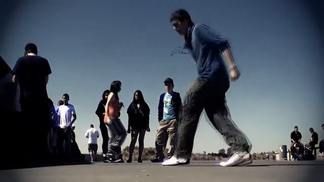 Rockin Danes | Baekkelz - We Rock The Danish Way! смотреть онлайн