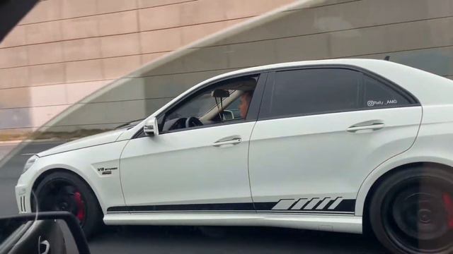 Mercedes E63 AMG 700 hp vs C63 500 hp