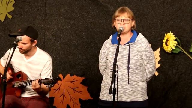 Татьяна Визбор и Юрий Лобиков(Визбор) - Синие сугробы (Ю.Визбор) смотреть онлайн