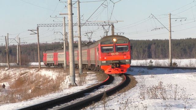 Электропоезд ЭД4М-0411 смотреть онлайн