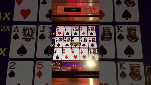Royal flush with multiplier on Ultimate X смотреть онлайн