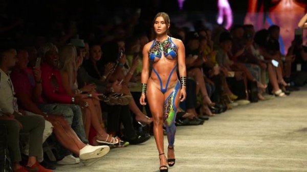 Black_Tape_Project_Full_Show___Powered_By_Art_Hearts_Fashion