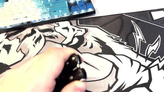 ОБЗОР НА МОЙ НОВЫЙ ТРЕНИРОВОЧНЫЙ НОЖ БАБОЧКУ, Балисонг, НОЖ-БАБОЧКА ИЗ CS GO // Counter Strike Knif смотреть онлайн