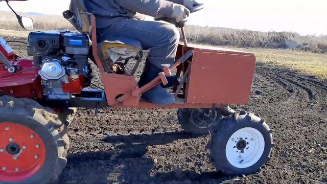 ✔️?Боронование самодельным минитрактором/Harrowing Homemade Minitractor