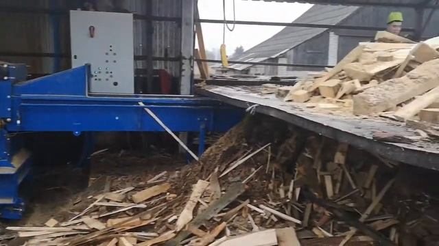 Скорпион 650 ЕВ2 переработка отходов лесопиления, измельчение горбыля ,кусковых отходов, деревьев смотреть онлайн