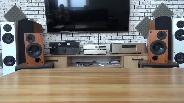 Краткий обзор и пример звучания Quad 99 amp & pre + ProAc Studio 110 смотреть онлайн