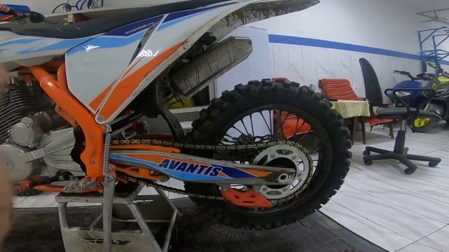 Обкатка AVANTIS Enduro 250 на 172 моторе.