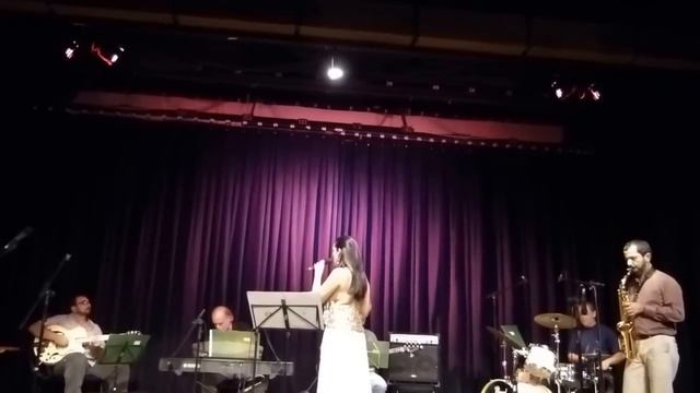 DINDI - TOM JOBIM E ALOYSIO DE OLIVEIRA смотреть онлайн