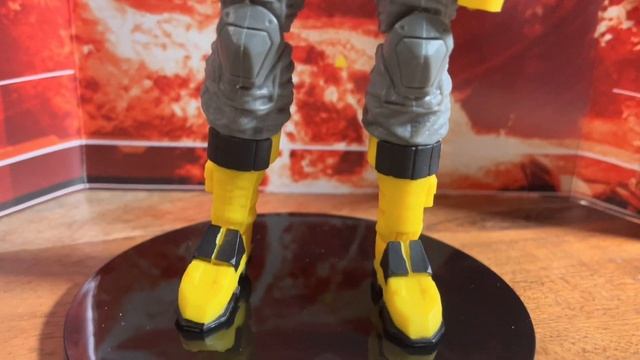 Sneak Peek of the Target Exclusive Python Patrol B.A.T. From Hasbro смотреть онлайн