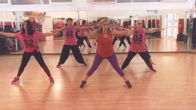 #ZUMBA?#MANIAC??#SEMBELO??#GrAura?#liciainwonderland? смотреть онлайн