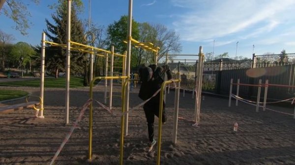 СЪЕЛ МУСКАТ В ГОРОДЕ!! ЧТО ДАЕТ МУСКАТНЫЙ ОРЕХ?