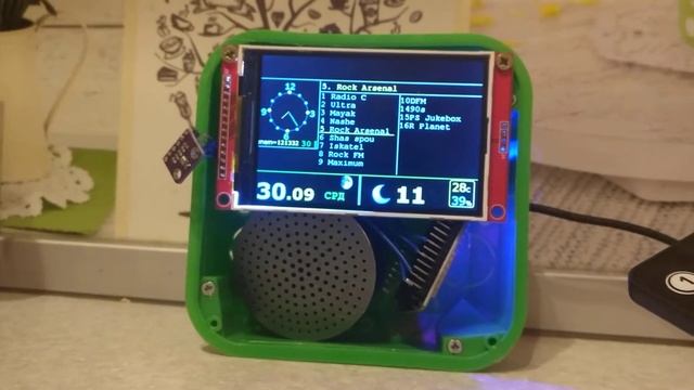 Прототип проекта Андрея Ушакова (метеостанция+интернет-радио на Esp32, Bme280, Pam8403)