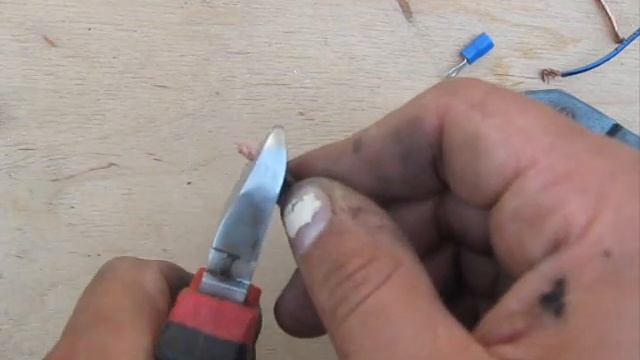 Как наклепать (обжать) изолированную клемму на провод смотреть онлайн