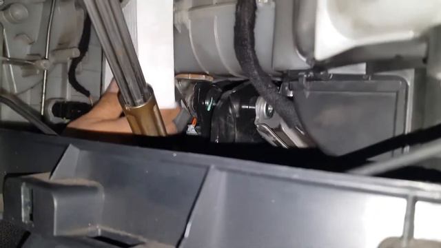 How To Replace Pollen/Cabin Filter On Peugeot Partner смотреть онлайн
