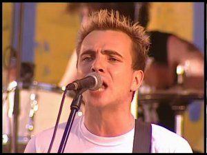 НАШЕСТВИЕ 2002: Наив - Суперзвезда