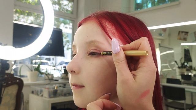 Как рисовать стрелки детям? учим подробно в этом видео. #детскиймакияж #стрелки #макияжстрелки смотреть онлайн