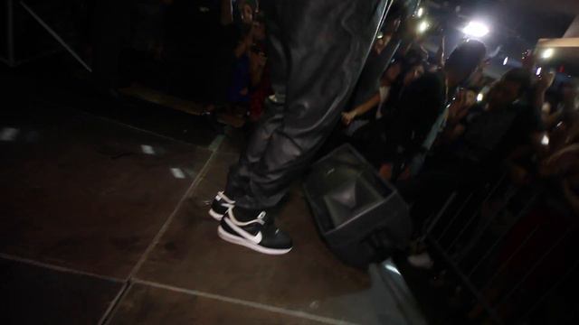 Concerto Nengo Flow Milano 2014 ( AMARANTA / DEJAVU NIGHTS / KENDALL MUSIC / EDDY EL TERRORISTA) смотреть онлайн