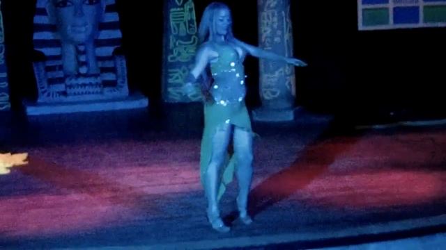 Рыбка золотая! Чи-ча-чо...танцуем горячо))) смотреть онлайн