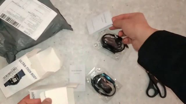 Распаковка смарт-часов KINGWEAR KW19 смотреть онлайн