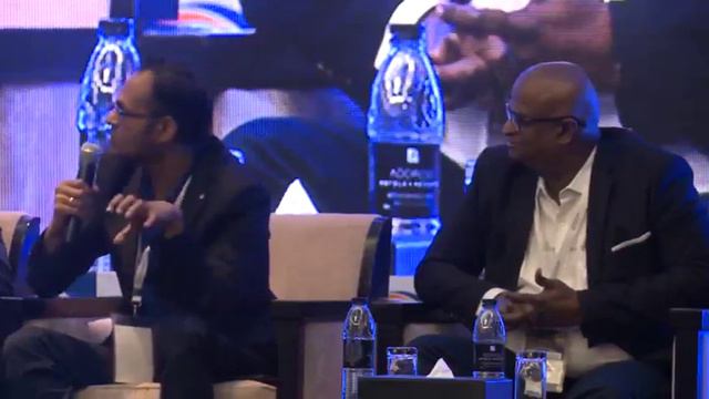 Panel discussion Transitioning into a new phase of warehousing excellence Preparing the workforce f смотреть онлайн