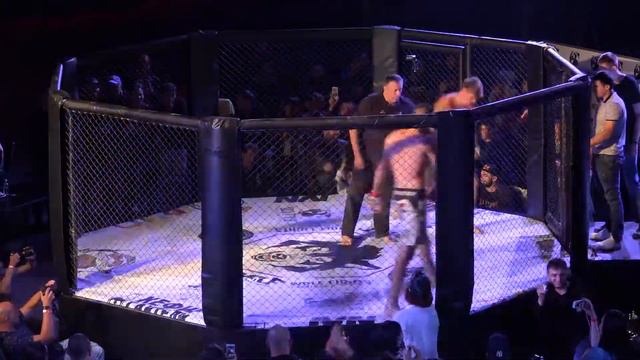 Wolf Fights (Схватка 7) Sergey Alekseevich vs. Ivan Oransky смотреть онлайн