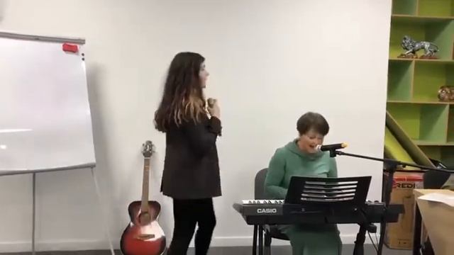 Елизавета Сулейманова - Мой Папа Бог! Бог Шалома! Бог процветания! Потому что Папа открыл безлимит смотреть онлайн