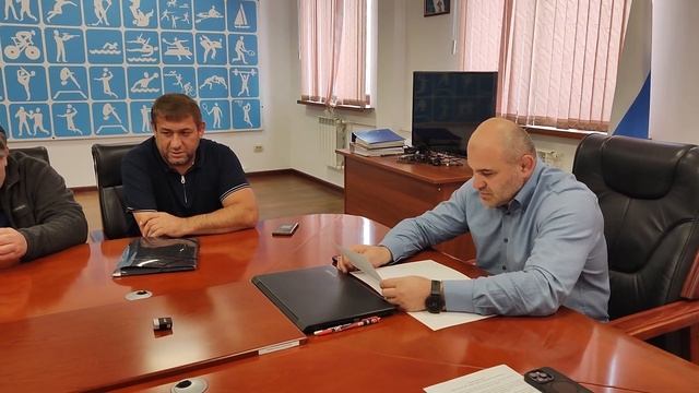 Министр спорта РД Сажид Сажидов встретился с Сборной командой Дагестан Б2Б3. смотреть онлайн