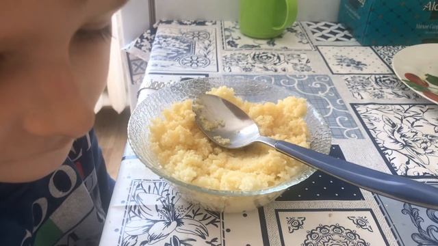 Как кушать кашу кус-кус. смотреть онлайн