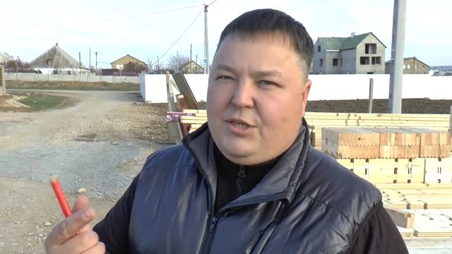 Крым. Ставим деревянный дом из минибруса. День первый.