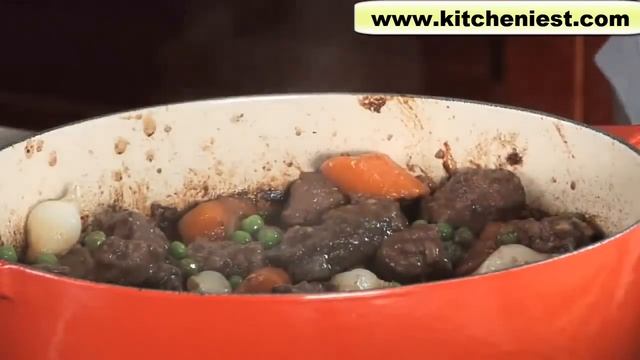 Le Creuset Cookware Set Use and Care | Kitcheniest смотреть онлайн