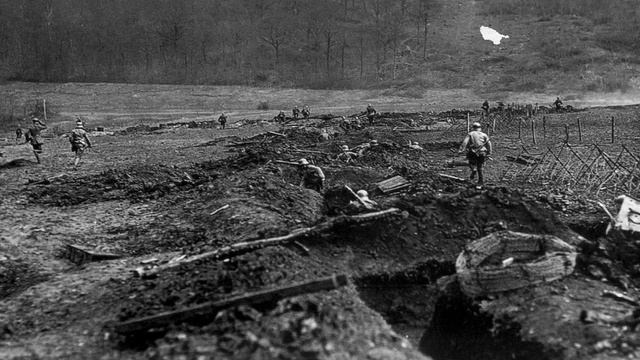 Dien Bien Phu Battle 1954 (The French empire dies in Vietnam) смотреть онлайн