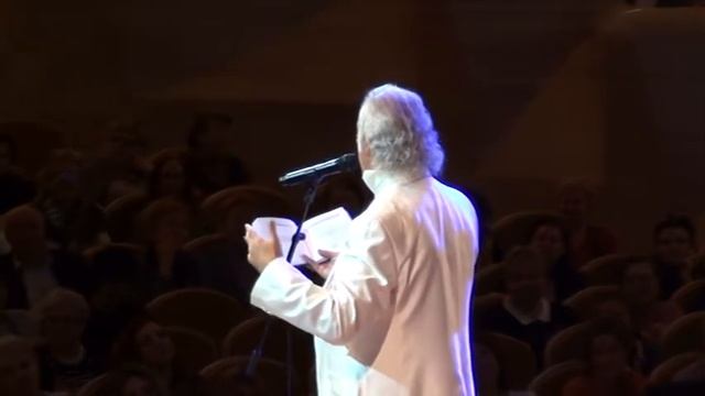 Илья Резник читает четверостишия смотреть онлайн