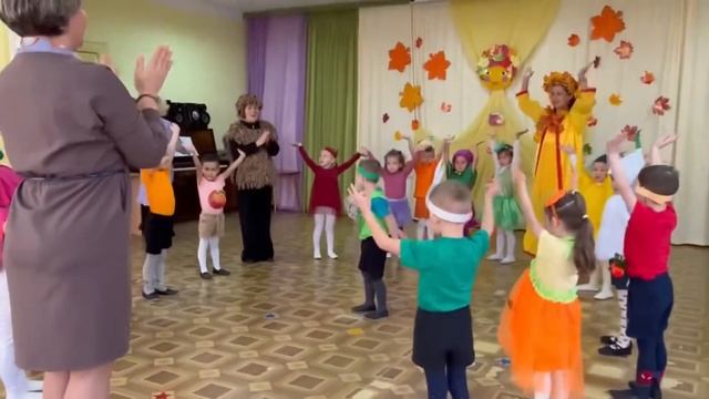 Осенний утренник, группа «Мишутка», д/с 42 г. Новочебоксарск смотреть онлайн