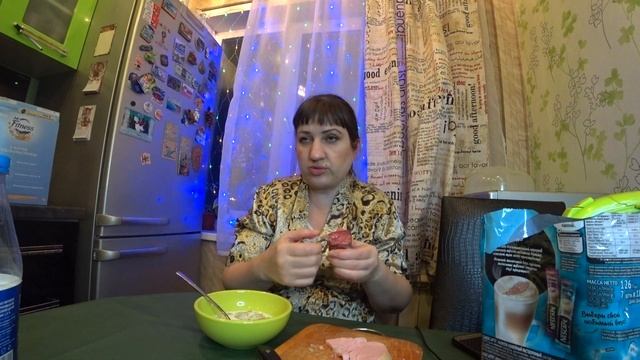 VLOG #мукбанг мюсли с колбасой/что с учебой?