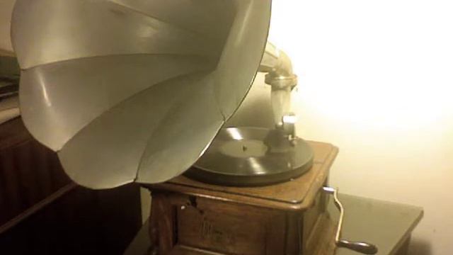 Beale Street Mamma - Fox Trot - Arthur Gibbs & his Gang смотреть онлайн