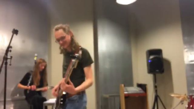 Jigsaw falling into place - Radiohead - first try cover смотреть онлайн