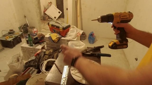 НАТЯЖНЫЕ ПОТОЛКИ! ПРОСТОЙ МОНТАЖ! смотреть онлайн