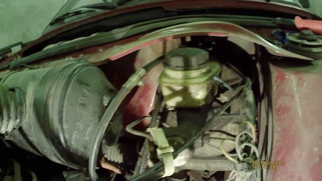 Ремонт автомобиля "Москвич-2141". 1. Разборка подкапотного пространства смотреть онлайн