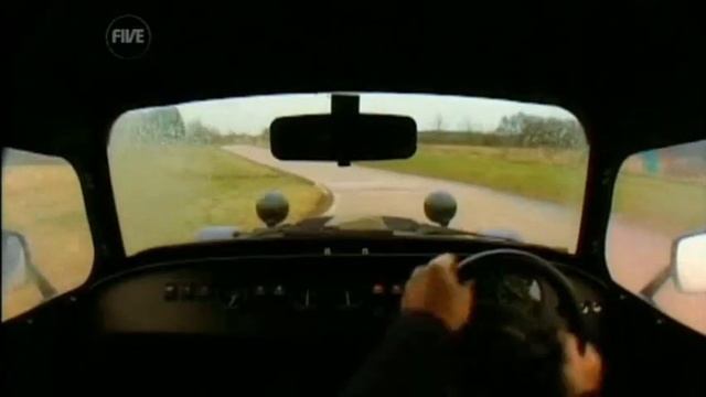 Fifth Gear: Renault Mégane R26.R vs Caterham CDX смотреть онлайн