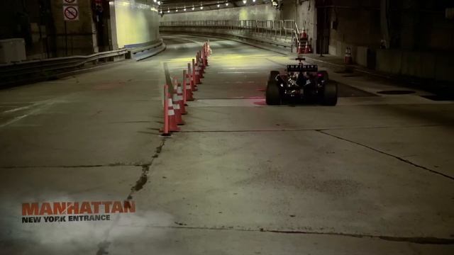 F1 Car in Lincoln Tunnel - Full Edit смотреть онлайн