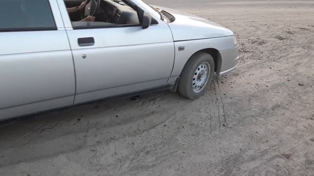 Передний привод по песку смотреть онлайн