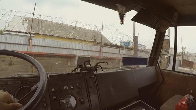 МАЗ 5551 бункеровоз. Монолог с кабины. Turbo 8 смотреть онлайн