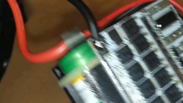 Замена аккумуляторов в 18В шуруповерте Интерскол ДА-18ЭР смотреть онлайн