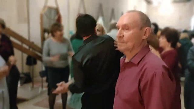 Сирень до срока расцвела... 28.10.23 смотреть онлайн