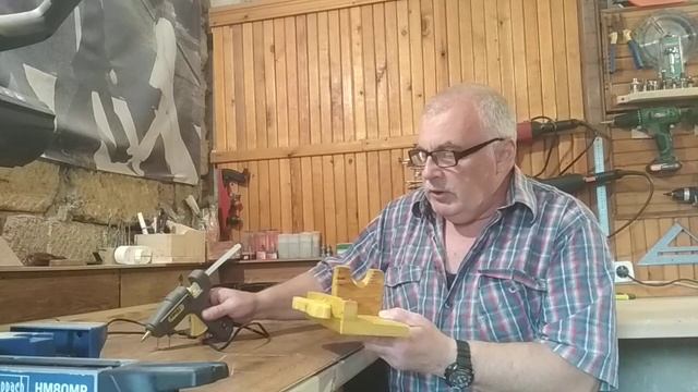 Подставка для клеевого пистолета. смотреть онлайн