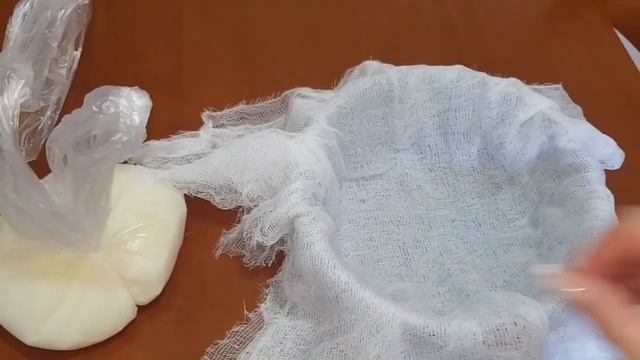 ТВОРОЖНЫЙ СЫР ИЗ ЗАМОРОЖЕННОГО КЕФИРА! смотреть онлайн