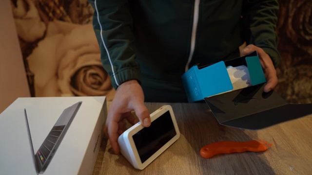 UNBOXING - iPhone 11 Pro Max 512GB - iPhone 11 Pro - echo show 5 - MacBook Pro | Apple смотреть онлайн